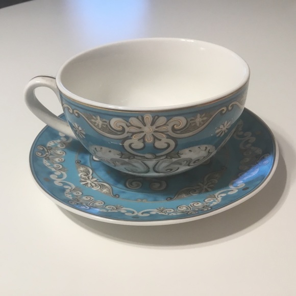 Grace’s Teaware Tea Cup and Saucer Set - Picture 3 of 6